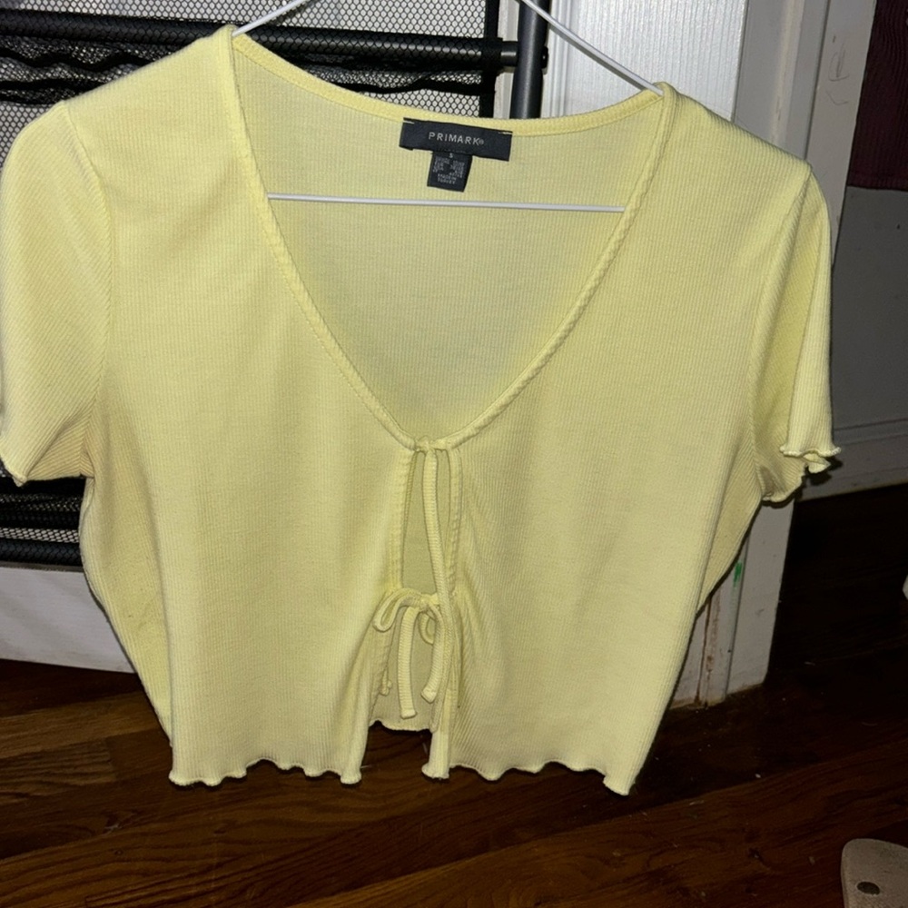 I’m selling a cute summer top to wear on fancy outing or out with friends